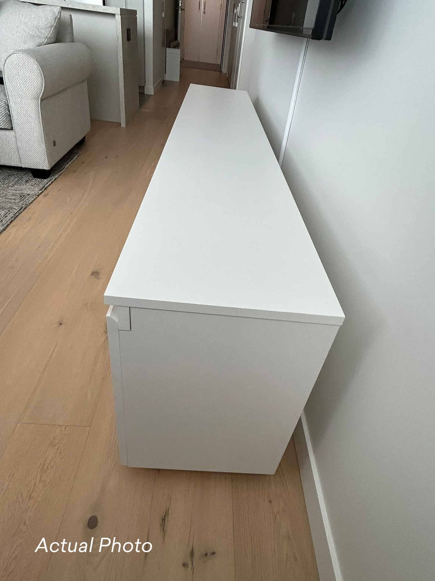 Kura Lowboard (Custom - White)